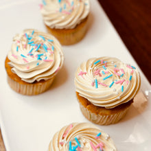 Load image into Gallery viewer, Gender Reveal Cupcakes