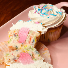 Load image into Gallery viewer, Gender Reveal Cupcakes
