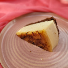 Load image into Gallery viewer, 8" Cheesecake