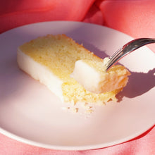 Load image into Gallery viewer, Lemon Cake