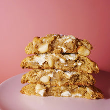 Load image into Gallery viewer, Salted Caramel Macadamia Cookies