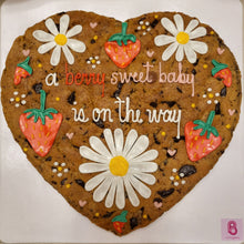 Load image into Gallery viewer, 12&quot; Heart Cookie Pizza
