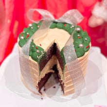 Load image into Gallery viewer, Holiday Velvet Cake
